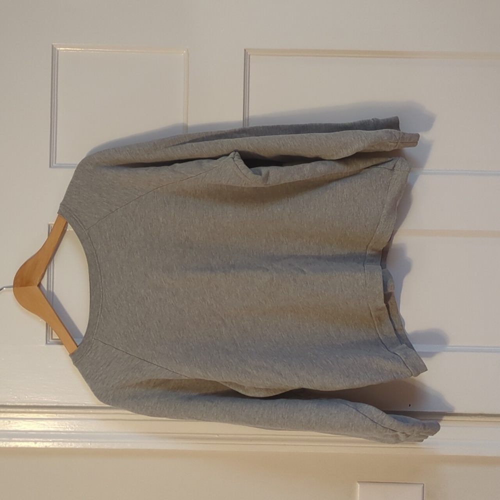 Imogene + Willie gray sweatshirt